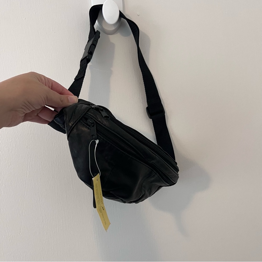 NWT Buxton Bike Belt Bag Cashmere Lamb Skin